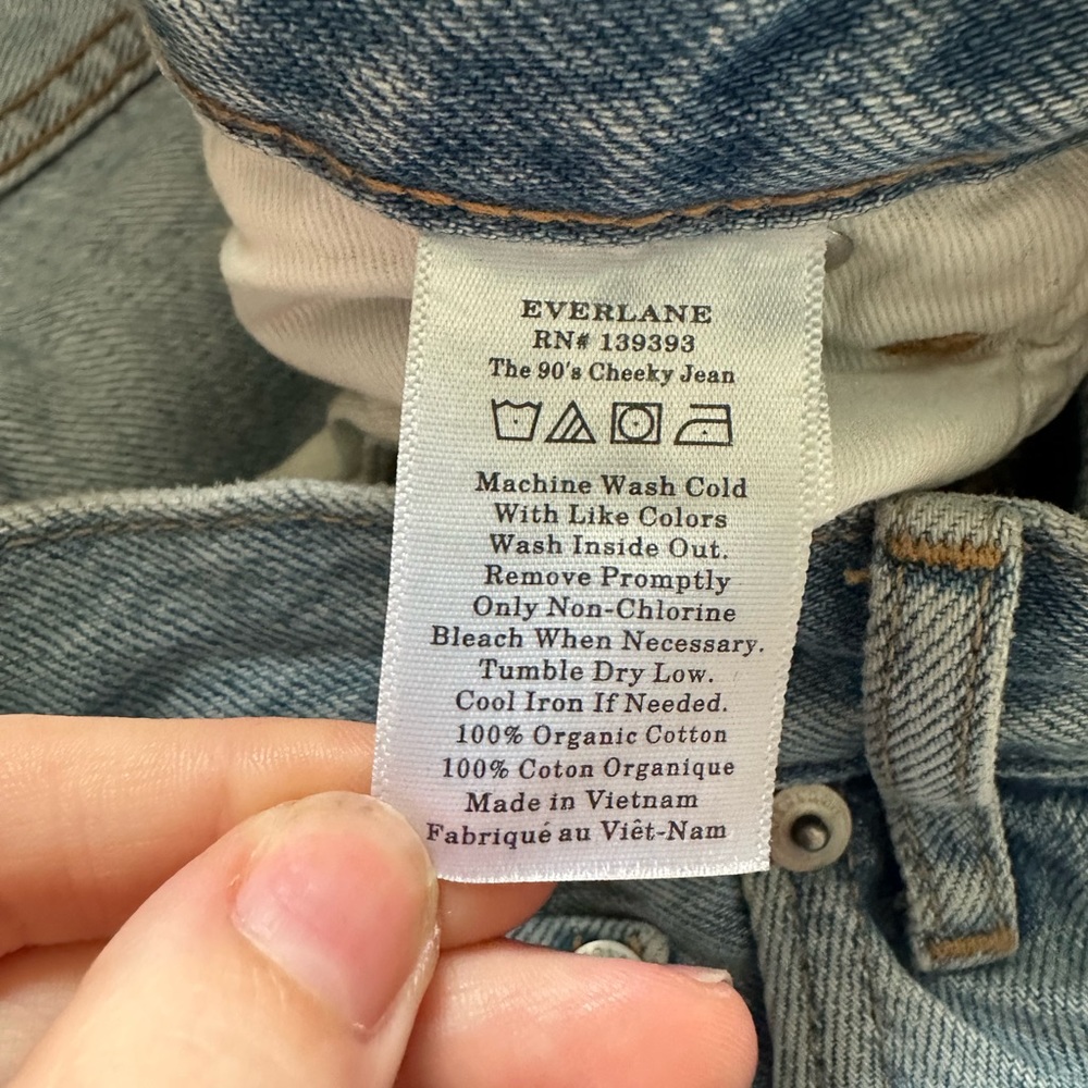 Everlane The 90’s Cheeky Jean - Picture 5 of 5